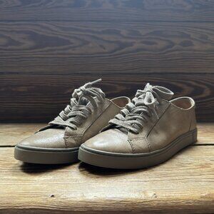 Frye Gemma Low Lace 9M Sneaker/Casual Gray 3471087-CCL Women Great Condition